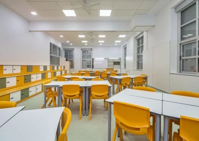 Muebles y almacenaje fenólico en centros educativos